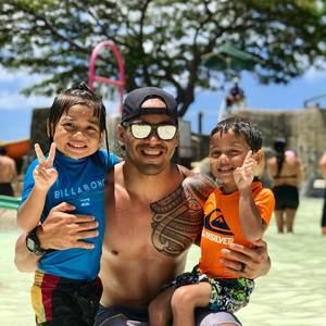 Meet your Posher, Ikaika